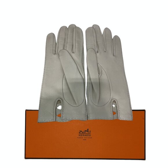 Hermès Size 7 1/2 Vintage ivory white lambskin gloves w/ designer box - Picture 2 of 6